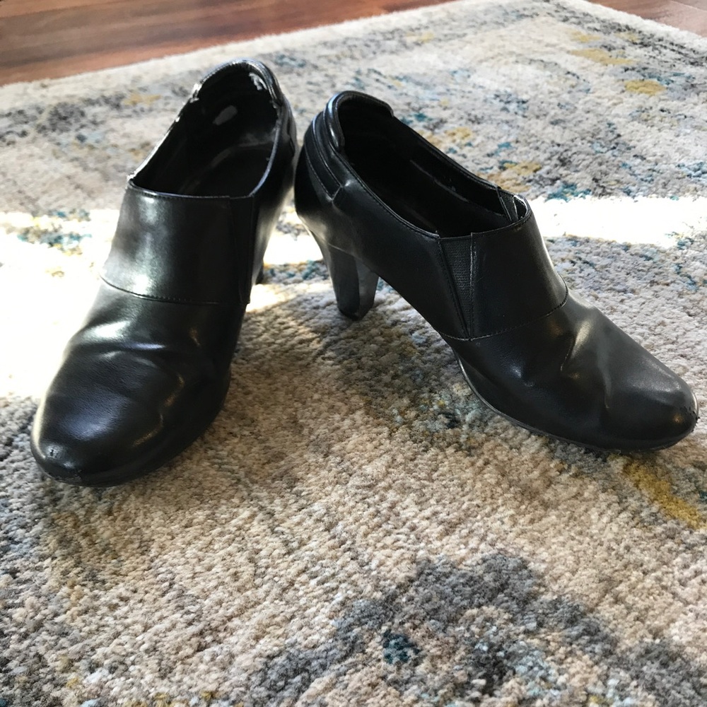 Black heels Size 7